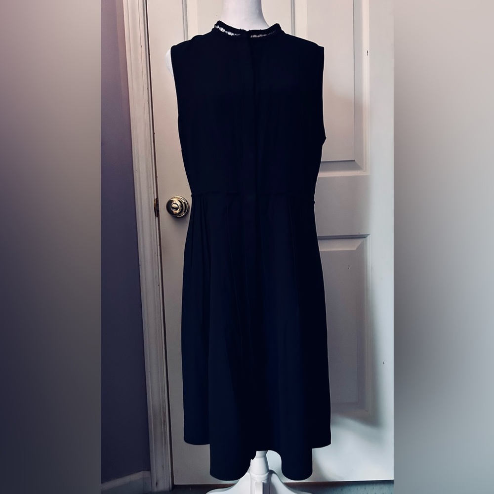 Elie Tahari Sleeveless Navy Blue Dress With Embellished High Neckline Size 8